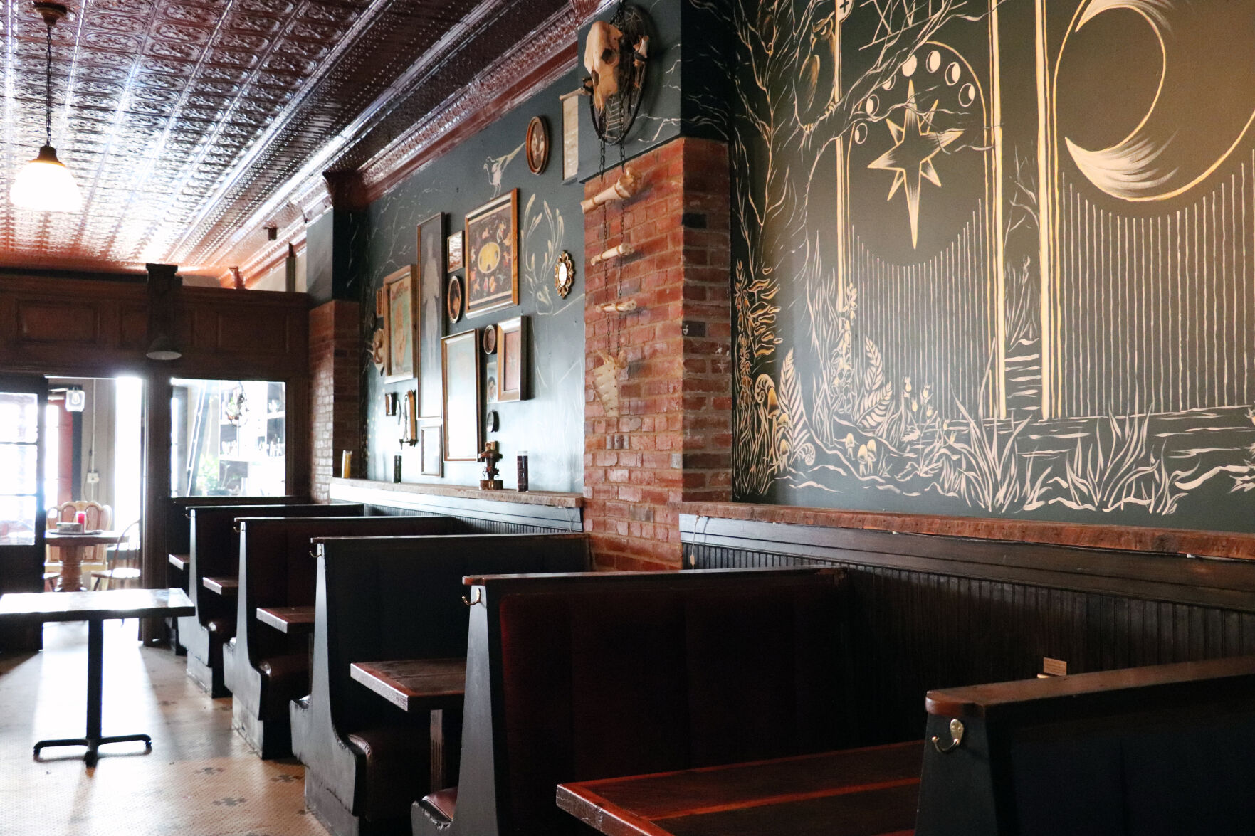 seating at fortune teller bar